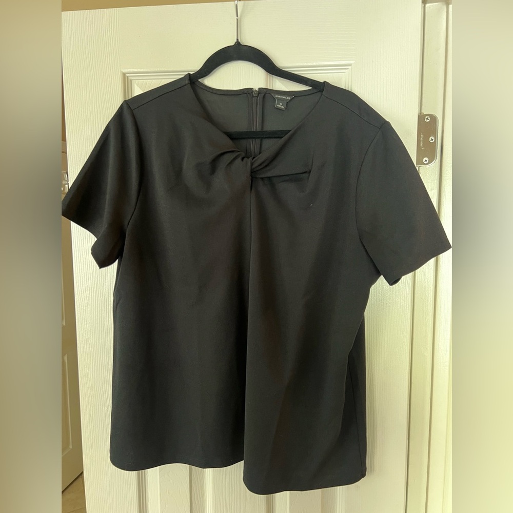 Ann Taylor Twist Neck Top, XL, Black